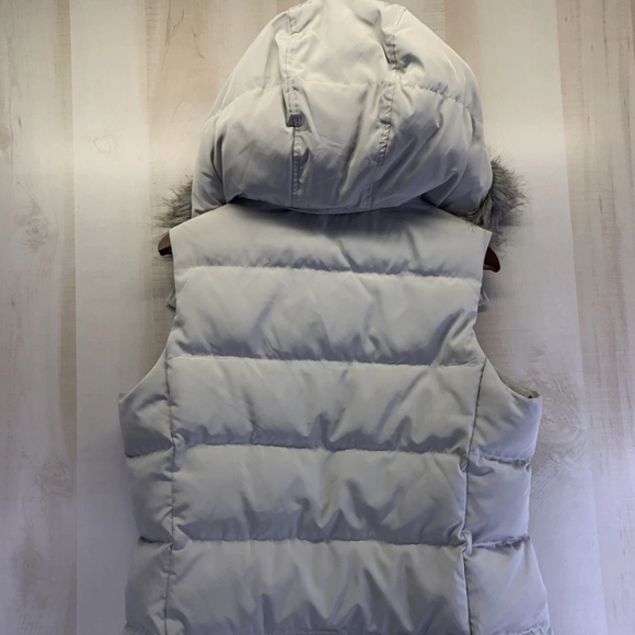 Premium Duck Down Puffer Vest - Picture 6 of 7
